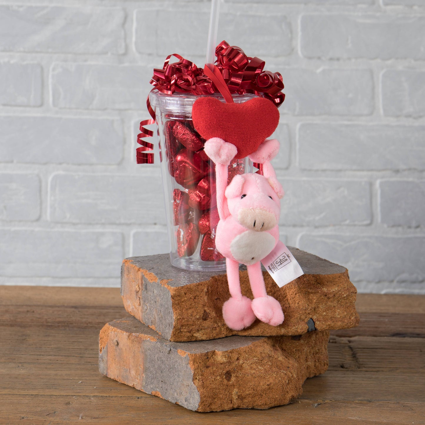 Valentine's Plush Hanger Cute Pig w/heart 3.5"