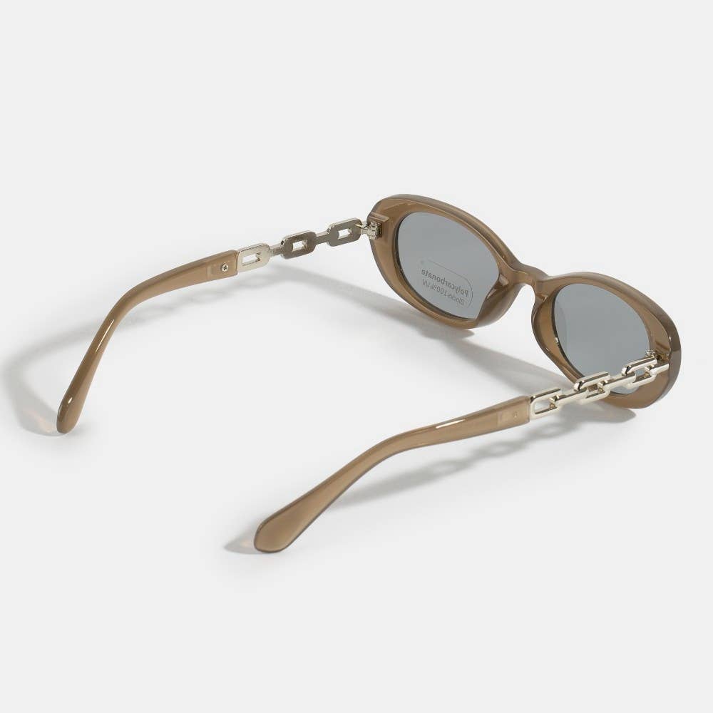 Retro Oval Sunglasses With Chunky Bold Frame