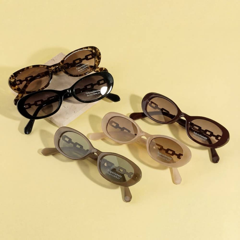 Retro Oval Sunglasses With Chunky Bold Frame